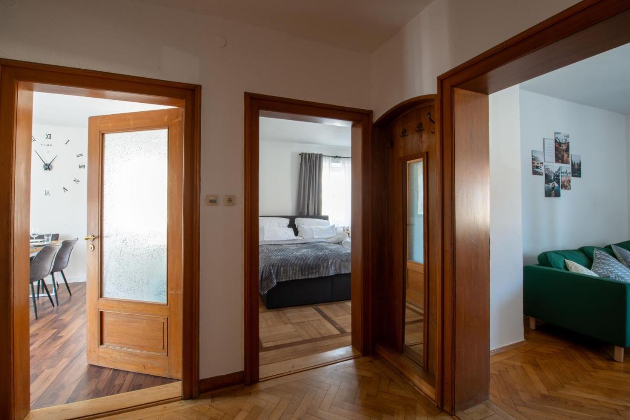 Bessa Homes 6 Personen 2 Schlafzimmer, 3 King Size, Betten, Balkon, Kueche Haag in Oberbayern Buitenkant foto